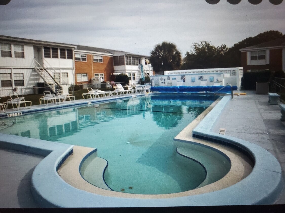 Primary Photo - 4158 Tamiami Trl