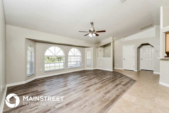 Building Photo - 2810 Beloit Terrace