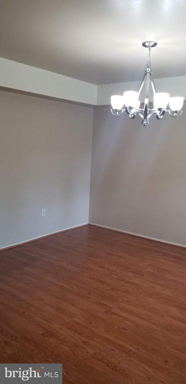 Foto del edificio - 12815 Point Pleasant Dr