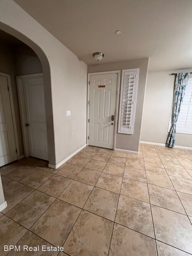 Building Photo - 3 br, 2 bath House - 2000 Suncrisp Ln