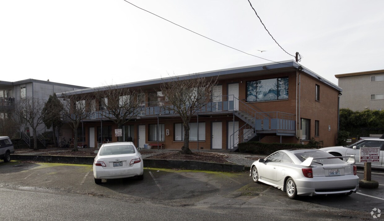 Primary Photo - 12341 NE 33rd Ave