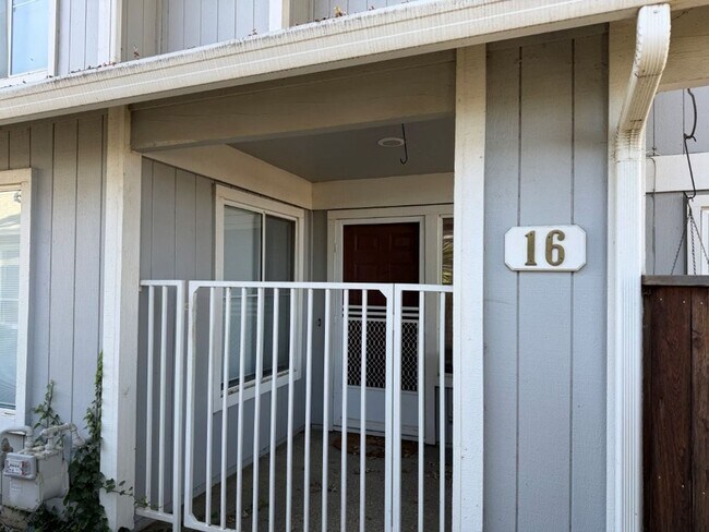 Foto del edificio - 315 N Cottonwood St