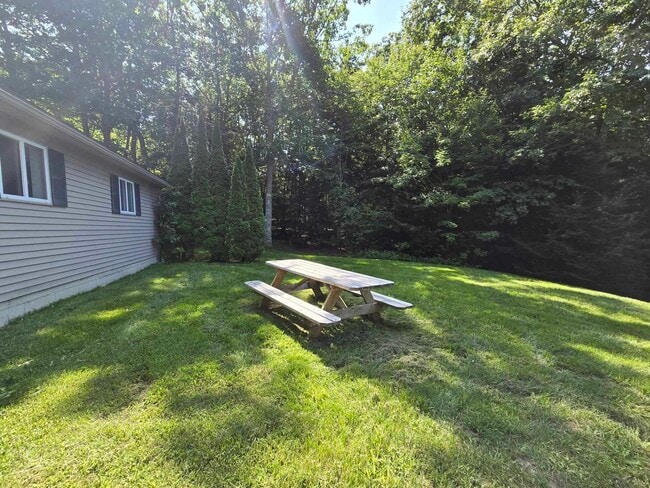 Building Photo - 110 Timber Ln