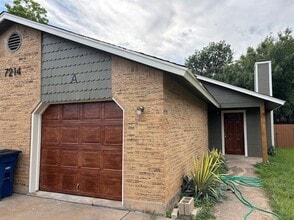 Building Photo - 7214 Lilac Ln