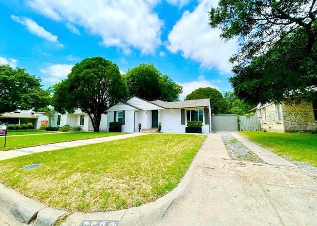 Photo - 6623 Kenwell St House