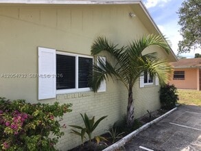 Building Photo - 2407 SW 42nd Terrace
