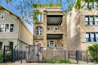 Building Photo - 1914 W Crystal St