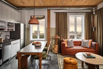 Building Photo - 110 Ann St