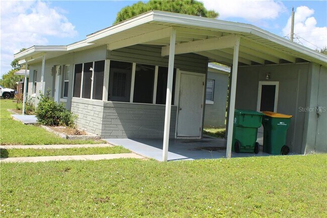 Building Photo - 3380 Edgehill Terrace