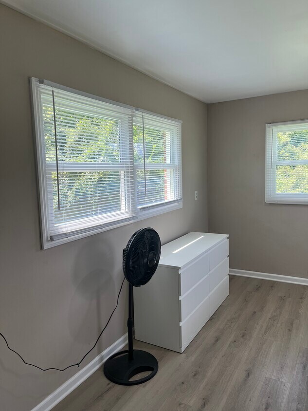 Foto del edificio - 2769 Sussex Dr