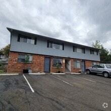 Building Photo - 1043 Lookingglass Rd