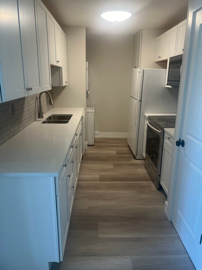 Building Photo - 2605 W Willowlake Dr