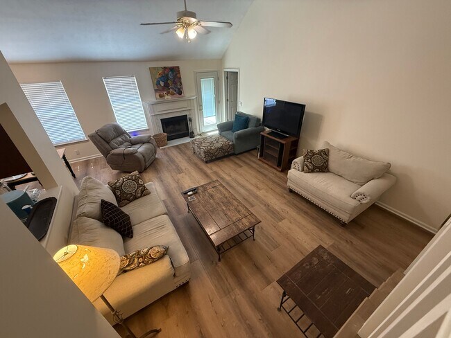 Foto del edificio - 1313 Brendale Ct