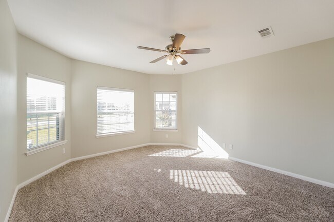 Foto del edificio - 1603 Yellow Stone Dr