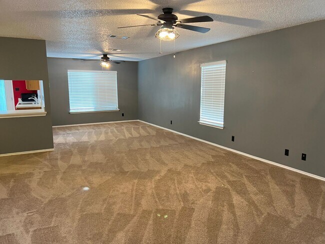 Foto del edificio - Welcome home to 7343 Daulton Ridge!