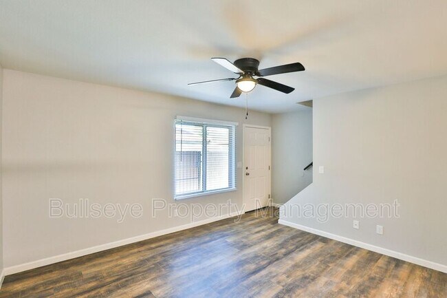Foto del edificio - 6221 E Greenway St