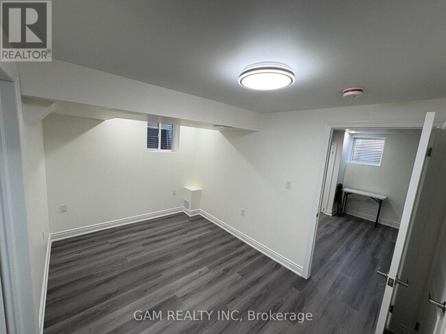 Building Photo - 4423 Centretown Way