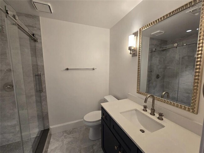 Foto del edificio - 116 Barrington Hills Dr
