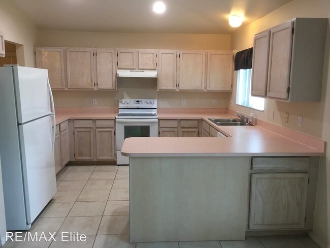 Building Photo - 3 br, 2 bath House - 812 Cebu Pl