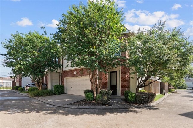 Building Photo - 1758 Aden Mist Dr