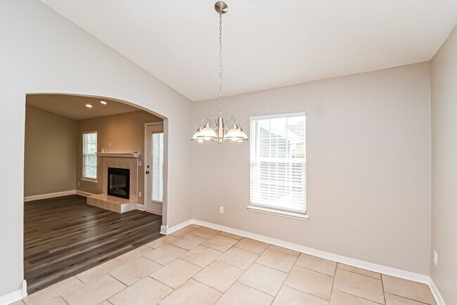 Foto del edificio - 2916 Waters View Cir