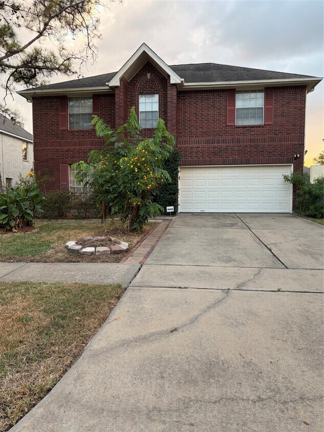 Foto principal - 1222 Bluestone Dr