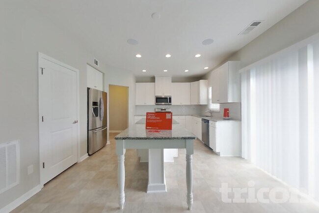 Foto del edificio - 2920 Cherry Point Ln