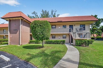Building Photo - 21894 Lake Forest Cir