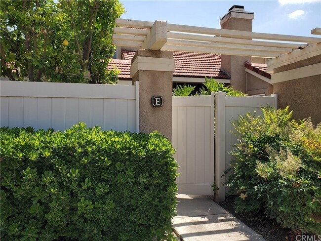Building Photo - 8365 Gabriel Dr