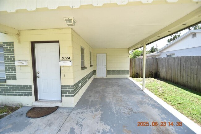 Building Photo - 5124 18th Ave N