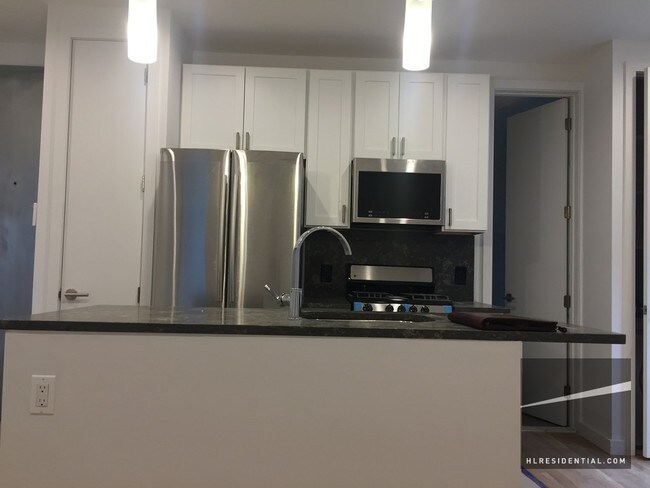 Foto del edificio - 2211 Steinway St