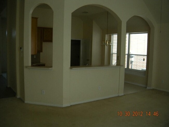 Foto del edificio - 2719 Whitinham Dr