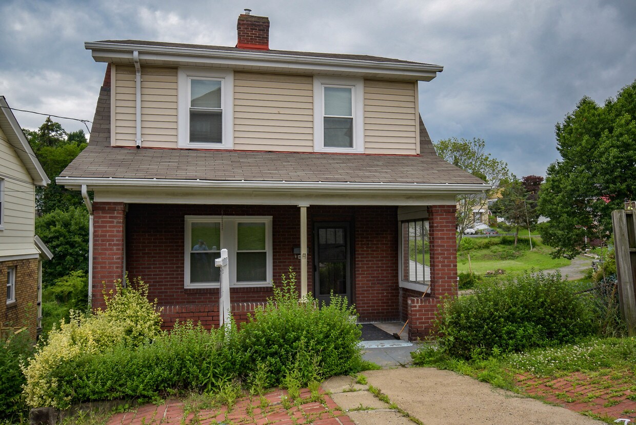 93 Briggs St, Pittsburgh, PA 15234 House Rental in Pittsburgh, PA