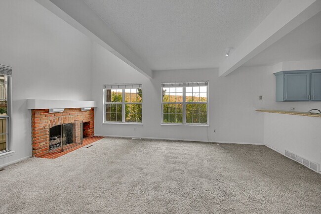 Photo - $2,150.00 - 2 Bedrooms, 2 Bathrooms, Townh... Apartment