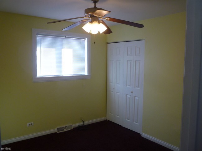 Building Photo - 3 br, 1 bath House - 4104 W 137th St