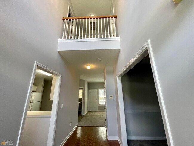 Building Photo - 8103 Green Garden Dr