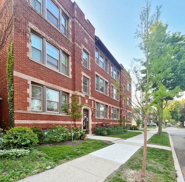 Foto del edificio - 730-734 Carpenter Ave.