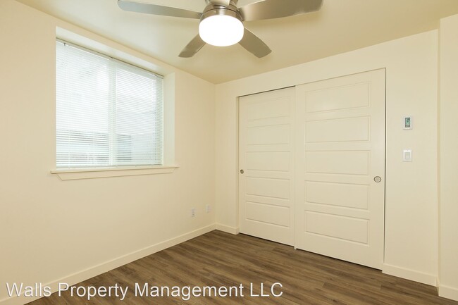 Building Photo - 2237 NW 59th St