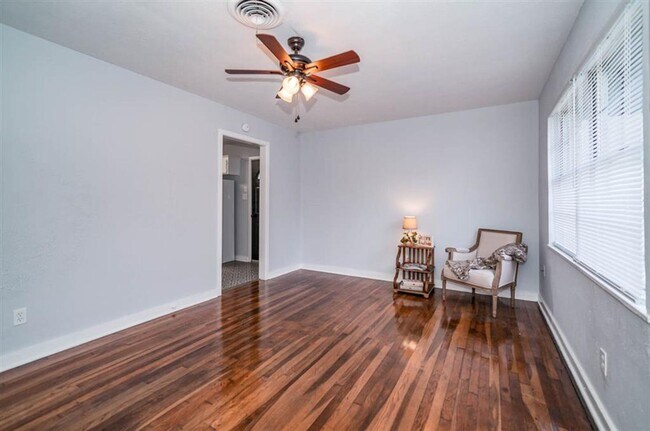 Foto del edificio - 3/1.5 Home in Central Longview