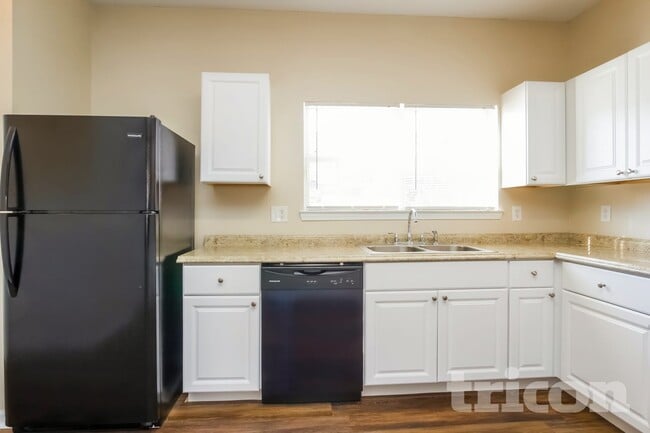 Foto del edificio - 128 Hawkeye Ln NW