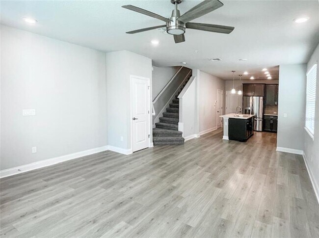 Foto del edificio - 8669 Tavistock Lakes Blvd