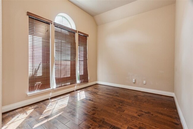 Building Photo - 27111 Hardwick Hills Ln