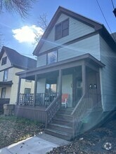 Building Photo - 118 S Blair St