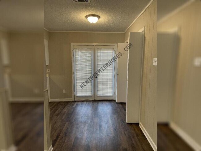 Foto del edificio - 9715 Stardust Trail