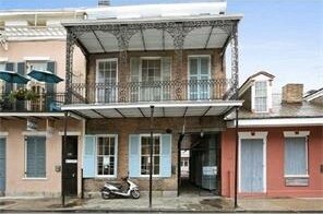 Primary Photo - 425 Burgundy St