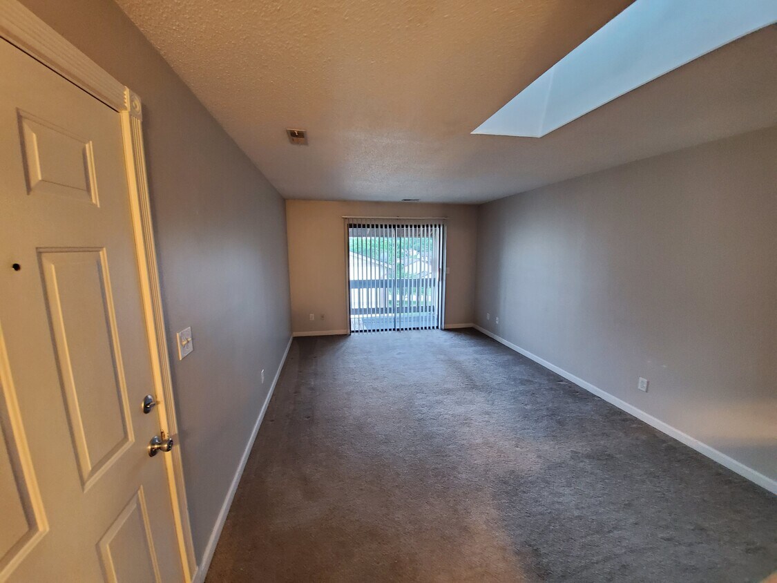 1443 Summergate Pkwy Unit 1443, Saint Charles, MO 63303 Condo for