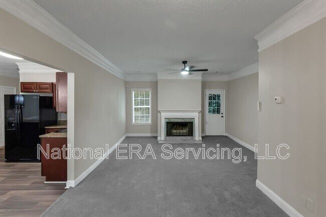 Building Photo - 105 Bradford Pl