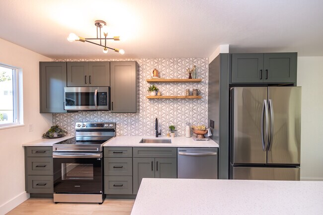 Foto del edificio - 5711 W 92nd Ave