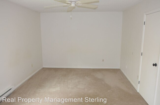 Building Photo - 3 br, 2 bath House - L7 Stonehedge Drive