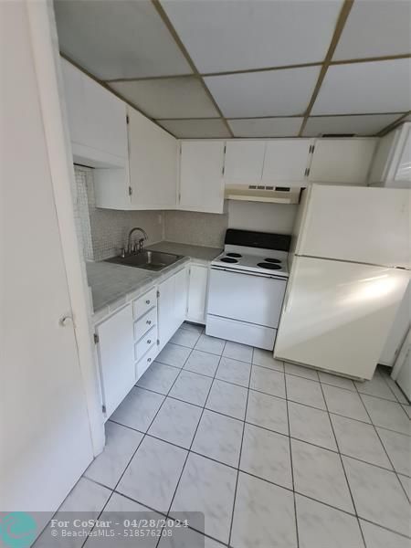 Foto del edificio - 2820 NE 201st Terrace